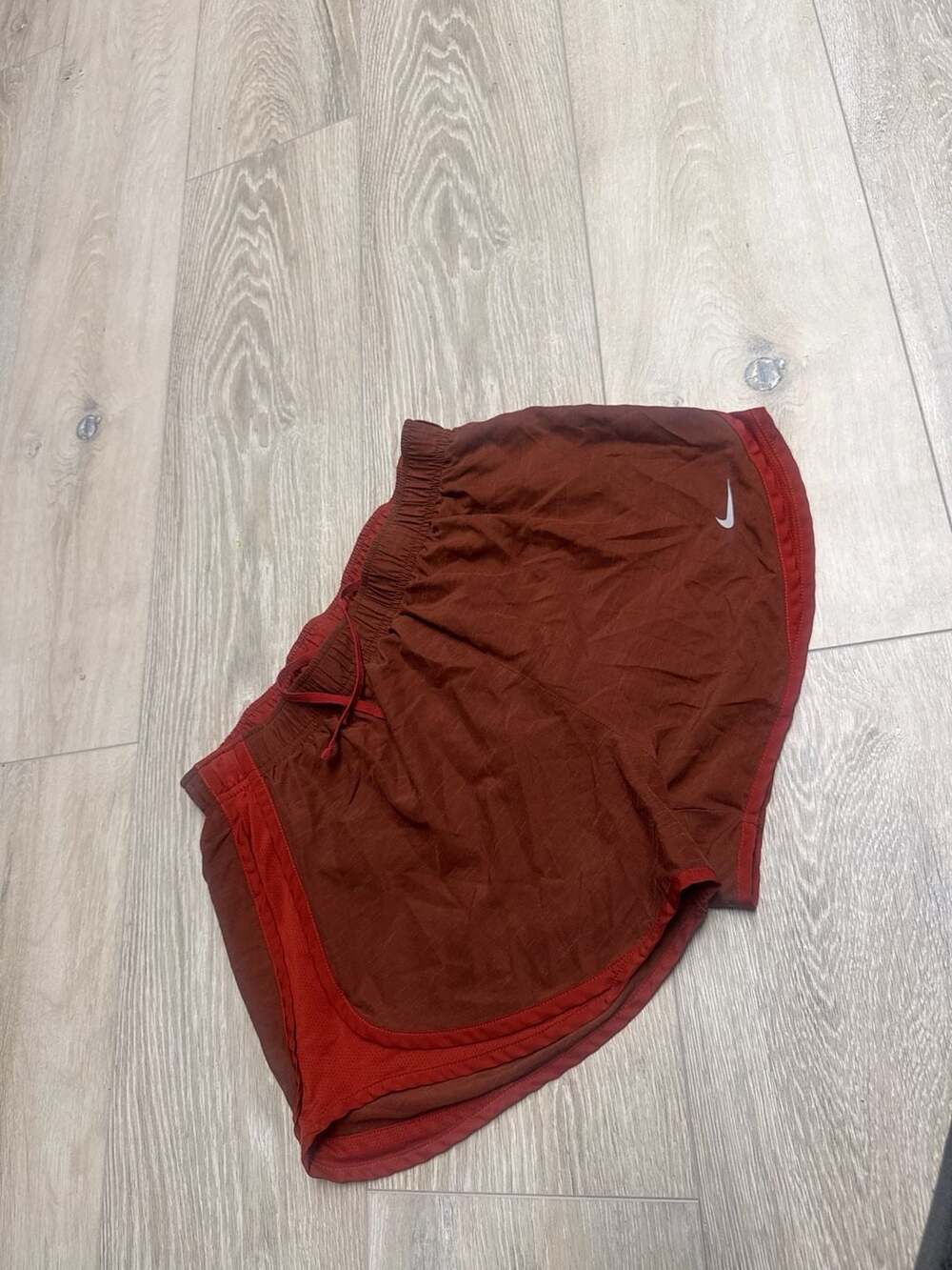 Nike Tempo Dri-FIT Running Shorts Maroon Red Size L